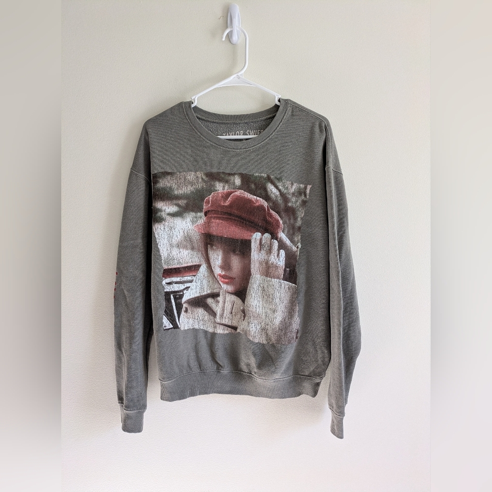 Taylor Swift Red Album Crew Neck